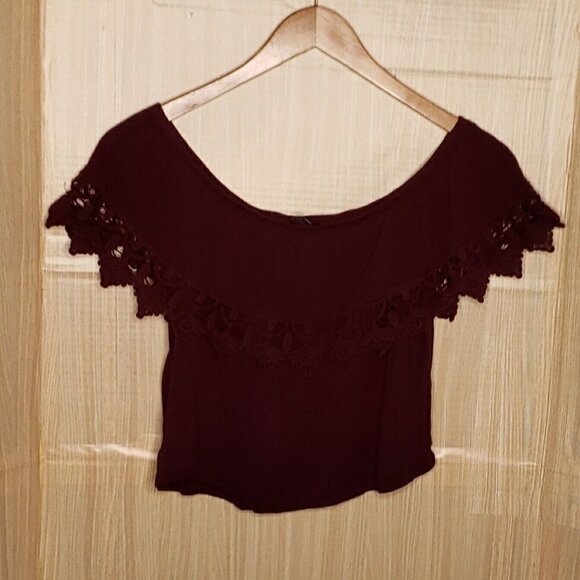 Ambiance Womens Maroon Off The Shoulder Cropped Crochet Top Large - Picture 1 of 5
